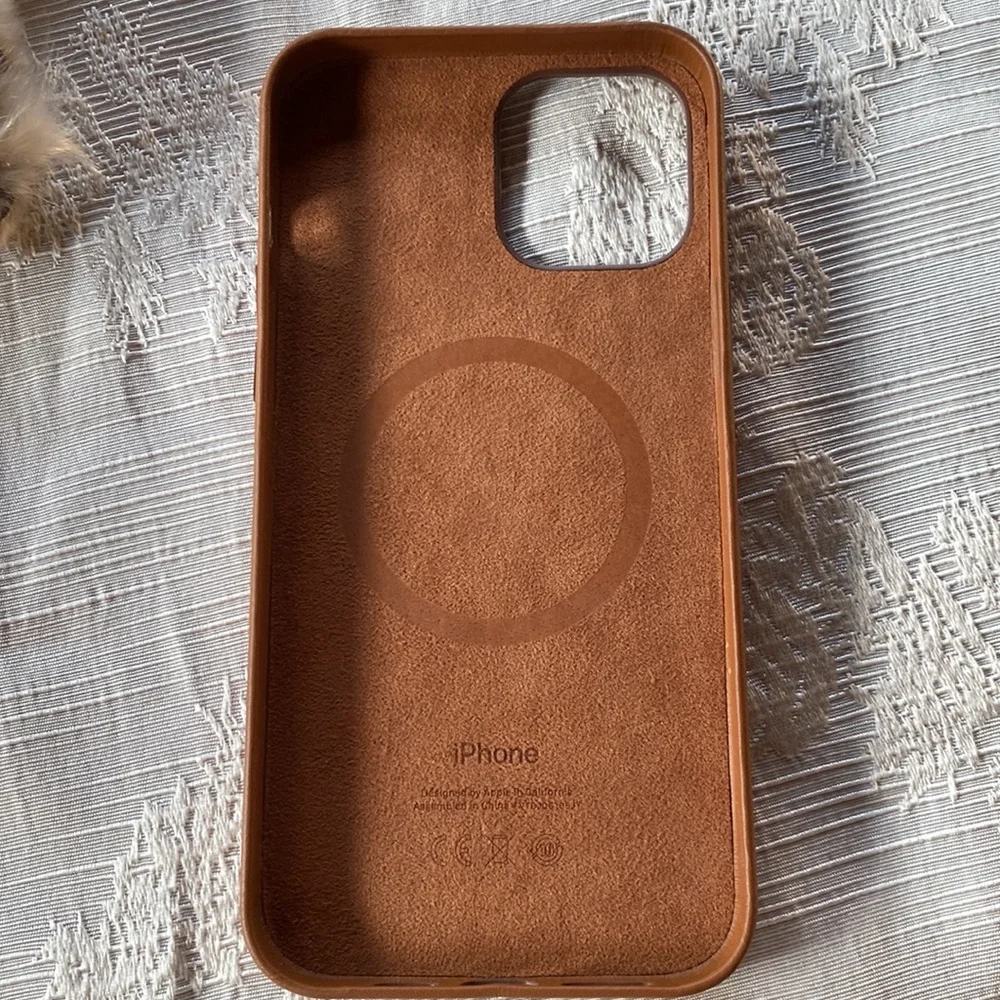 iPhone case for 12/12 pro Max iPhone in a pretty Saddle Brown color! - Picture 2 of 6